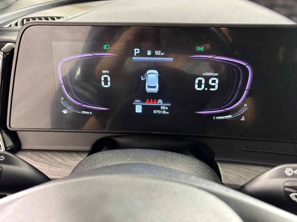 Used 2023 Green Kia X-Line image 32