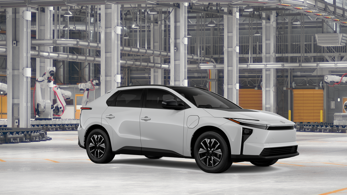 New 2026 Wind Chill Pearl Toyota XLE image 14