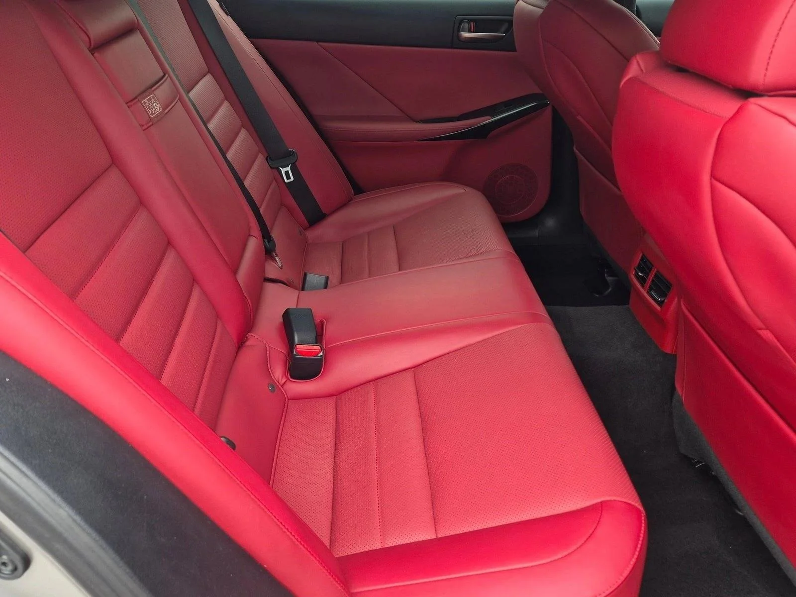 Used 2023 Atomic Silver Lexus IS 350 F SPORT image 19