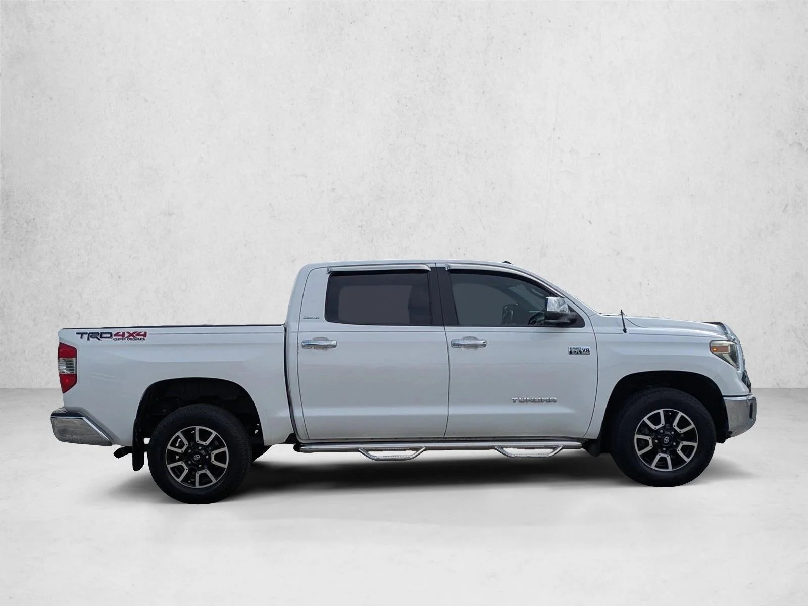 Used 2018 Super White Toyota Limited image 4