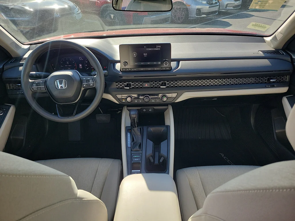 2025 Honda Accord Sedan SE, photo 8 of 12