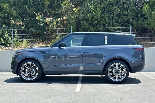 New 2026 Varesine Blue Land Rover SE image 2