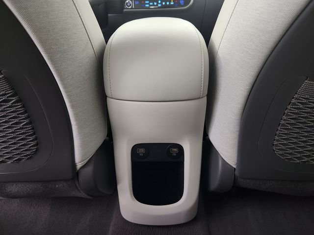 2024 Hyundai IONIQ 5 Limited - Photo 17