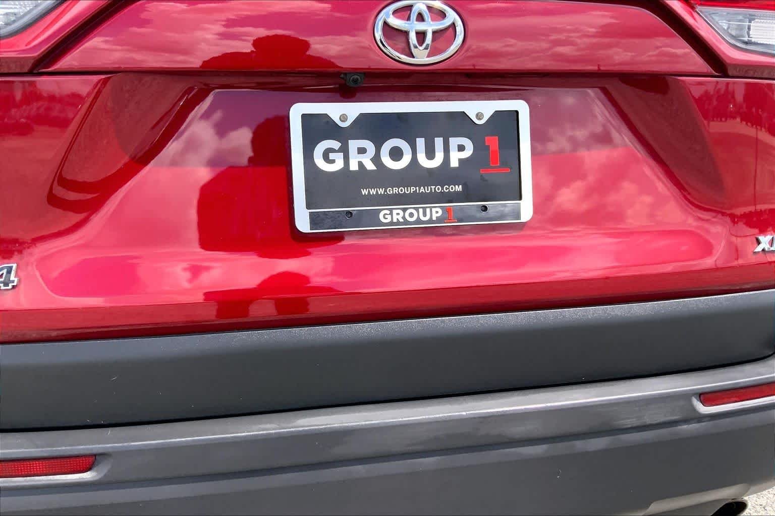 Used 2021 Ruby Flare Pearl Toyota XLE Premium image 10
