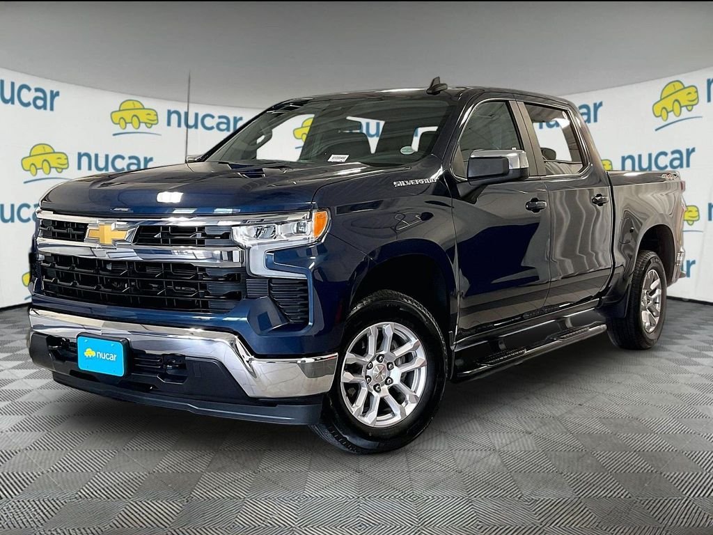 Used 2023 Blue Chevrolet LT image 3