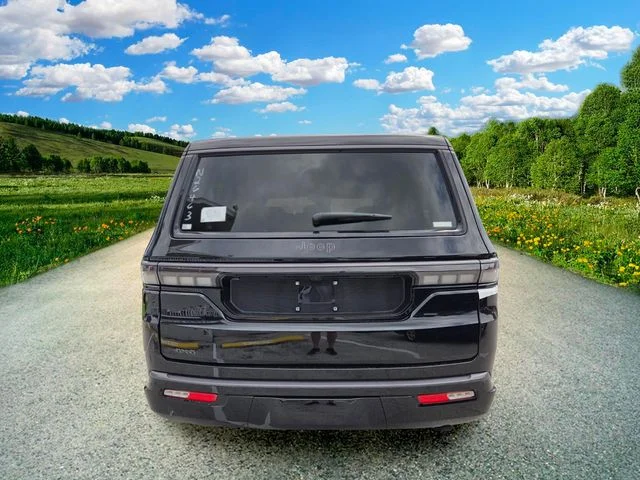 New 2026 High Gloss Black Exterior Paint Jeep Limited Altitude image 5