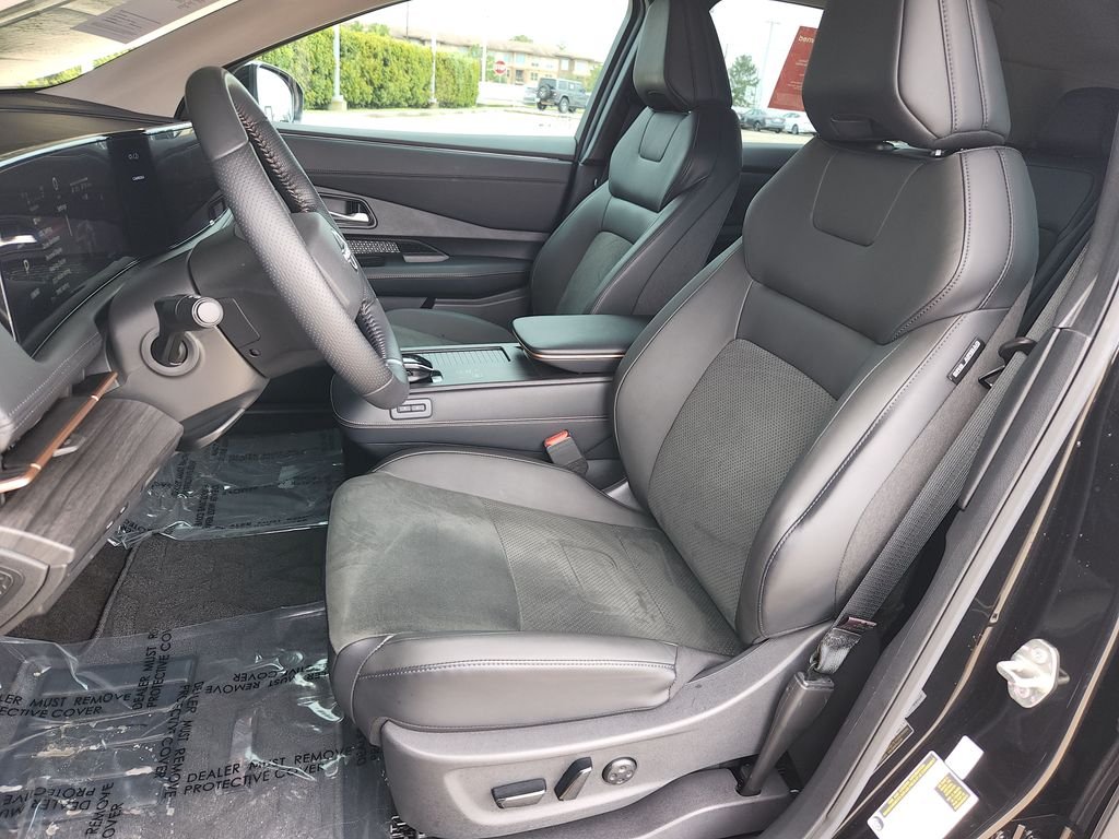 Certified Used 2023 Black Nissan ENGAGE image 13