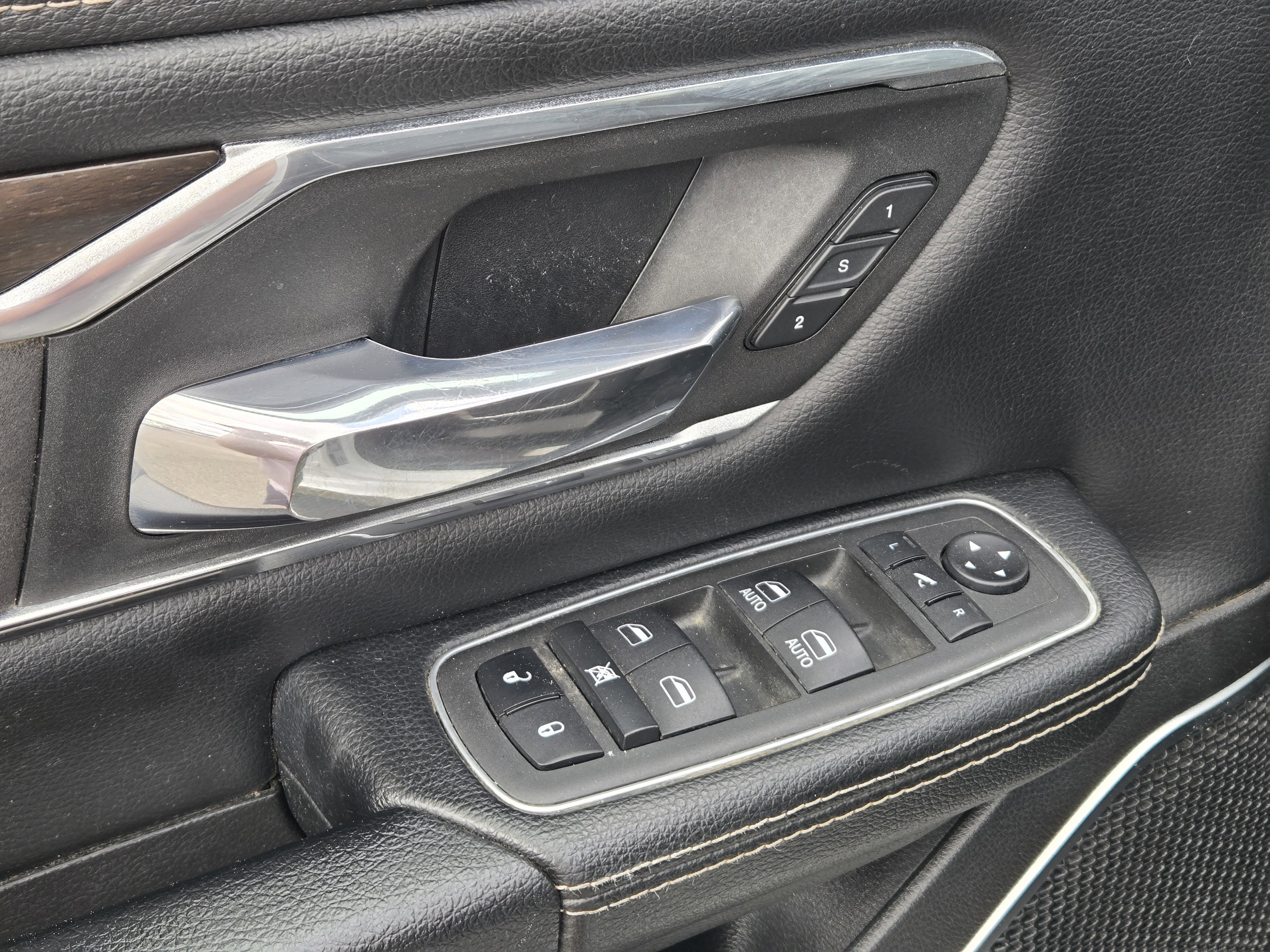 2022 RAM Ram 1500 Pickup Laramie - Photo 14