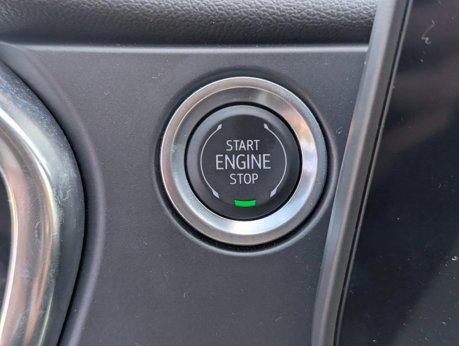Used 2025 Riptide Blue Metallic Chevrolet 2LT image 26