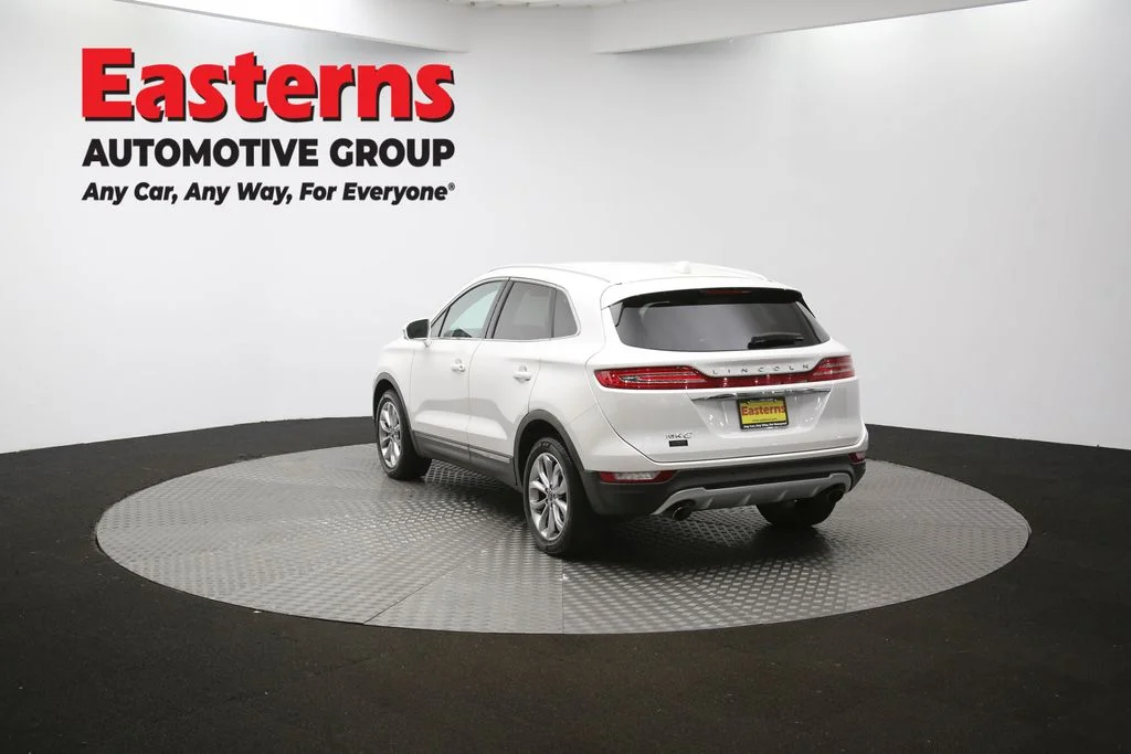 Used 2019 White Lincoln Select image 64