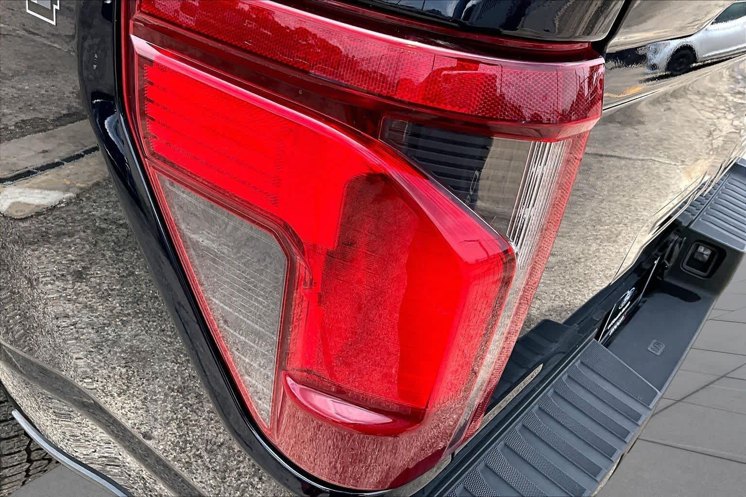 Used 2025 Antimatter Blue Metallic Ford XLT image 28