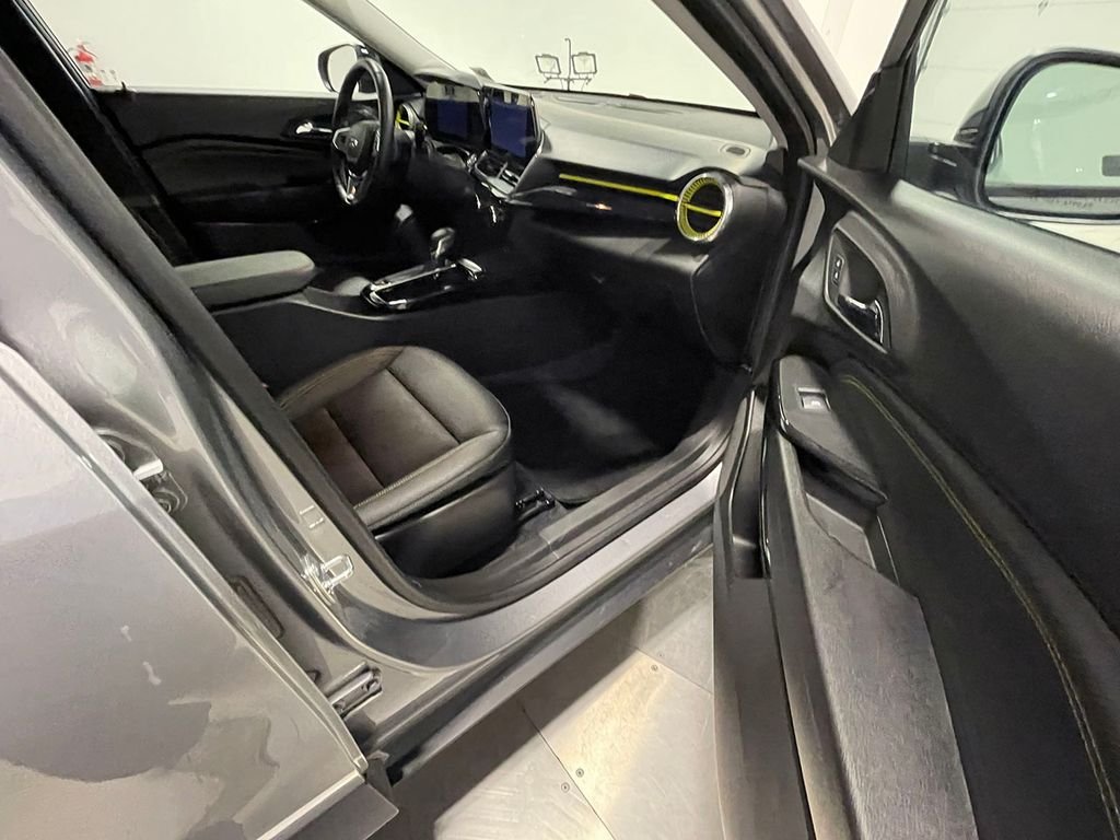 Used 2024 Gray Chevrolet ACTIV image 20