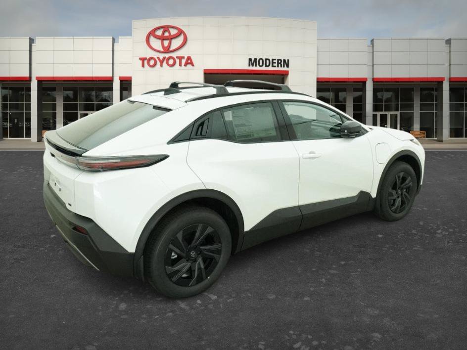 New 2026 Wind Chill Pearl Toyota SE image 2