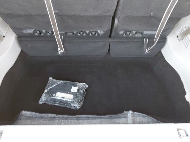 Used 2024 Silver Mist Clearcoat Chrysler Touring L image 31