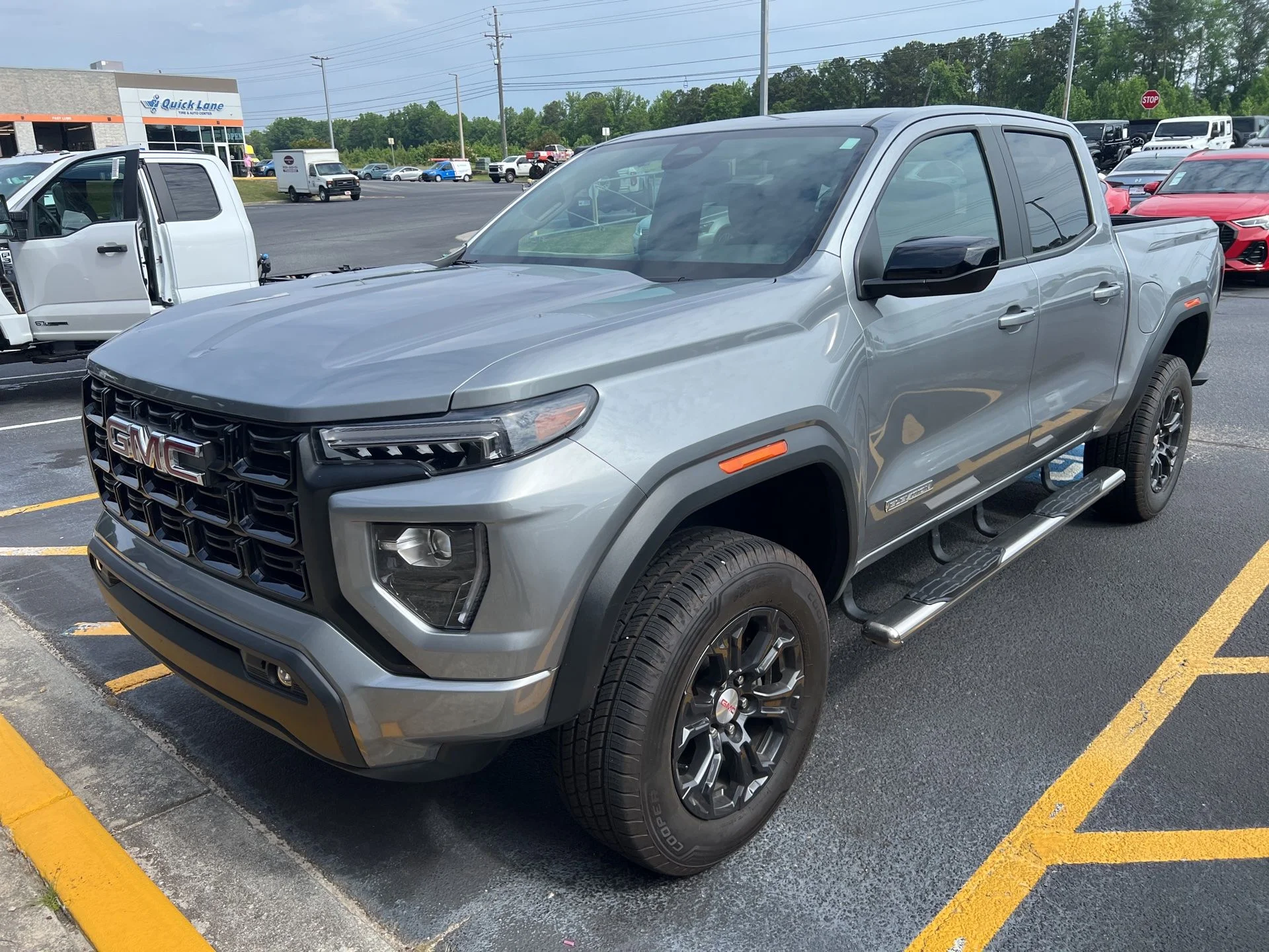 2023 GMC Canyon 2WD Elevation Crew Cab Short Box's photo
