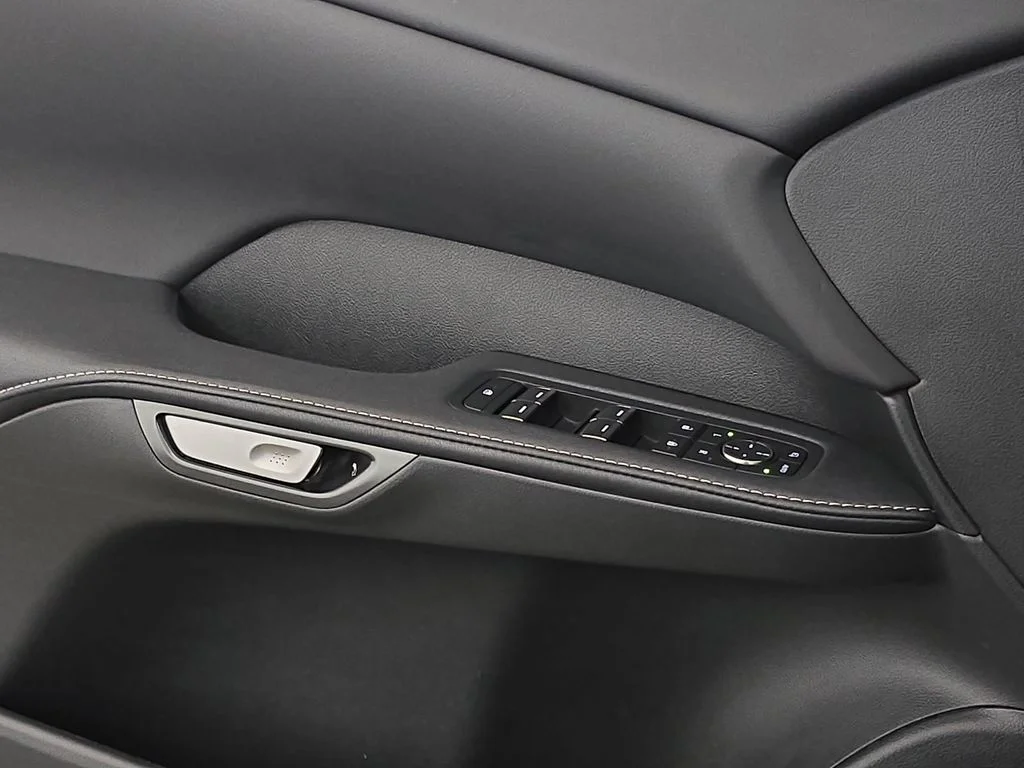 Used 2025 Black Lexus 350h Premium image 27