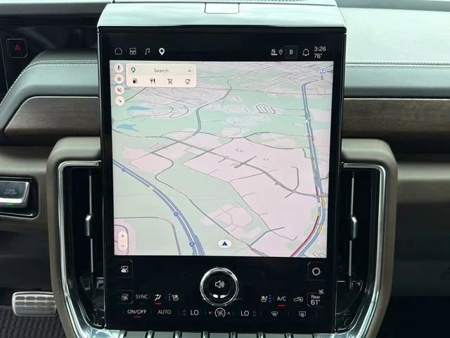 Used 2025 Onyx Black GMC Denali Ultimate image 30