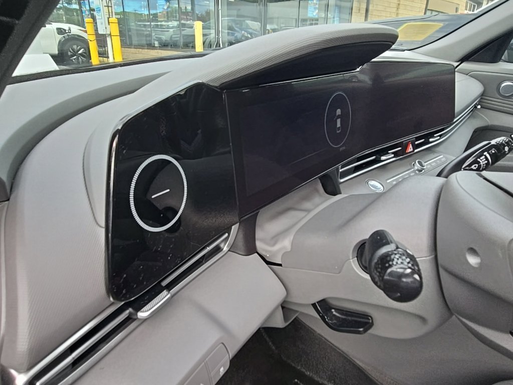Used 2023 Gray Hyundai SEL image 18