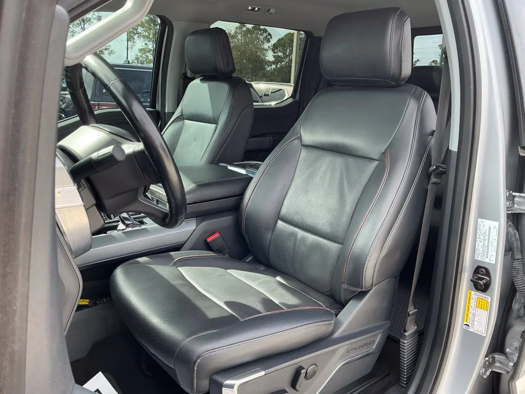 Used 2022 Silver Ford Lariat image 22