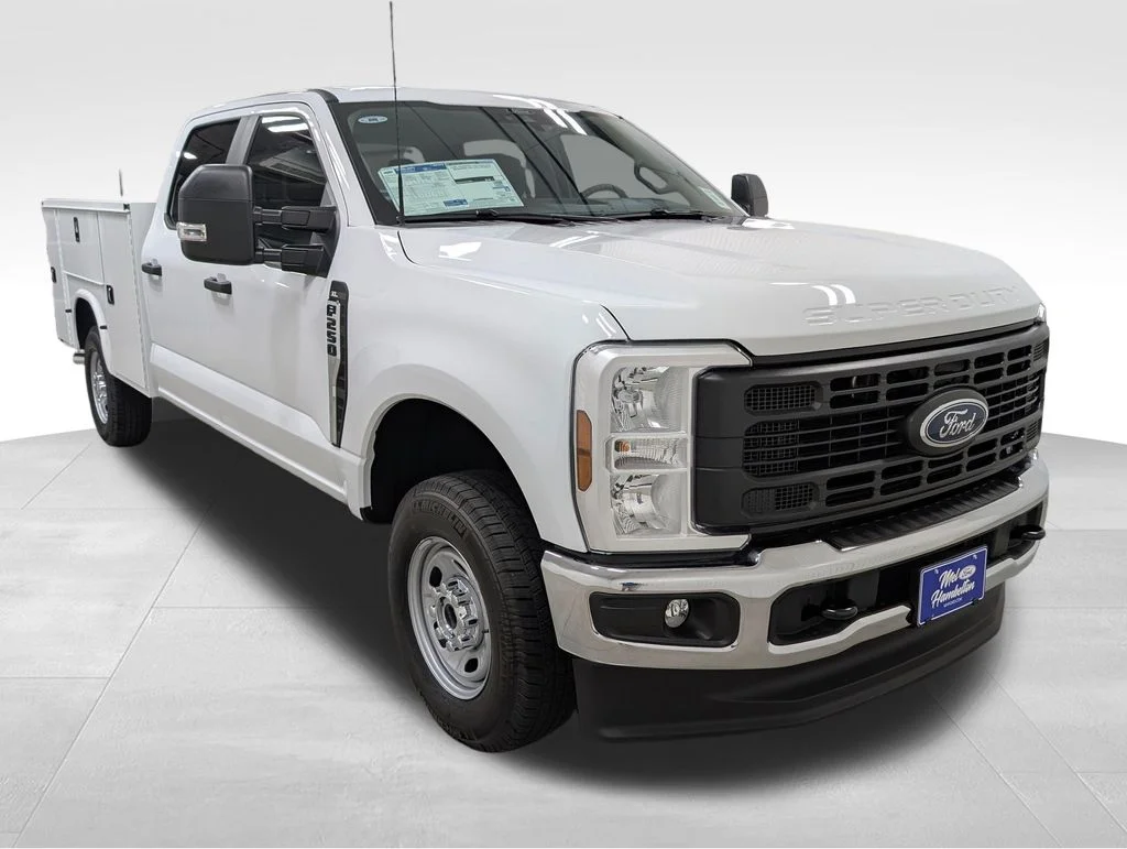 New 2026 Oxford White Ford F-250® XL image 21