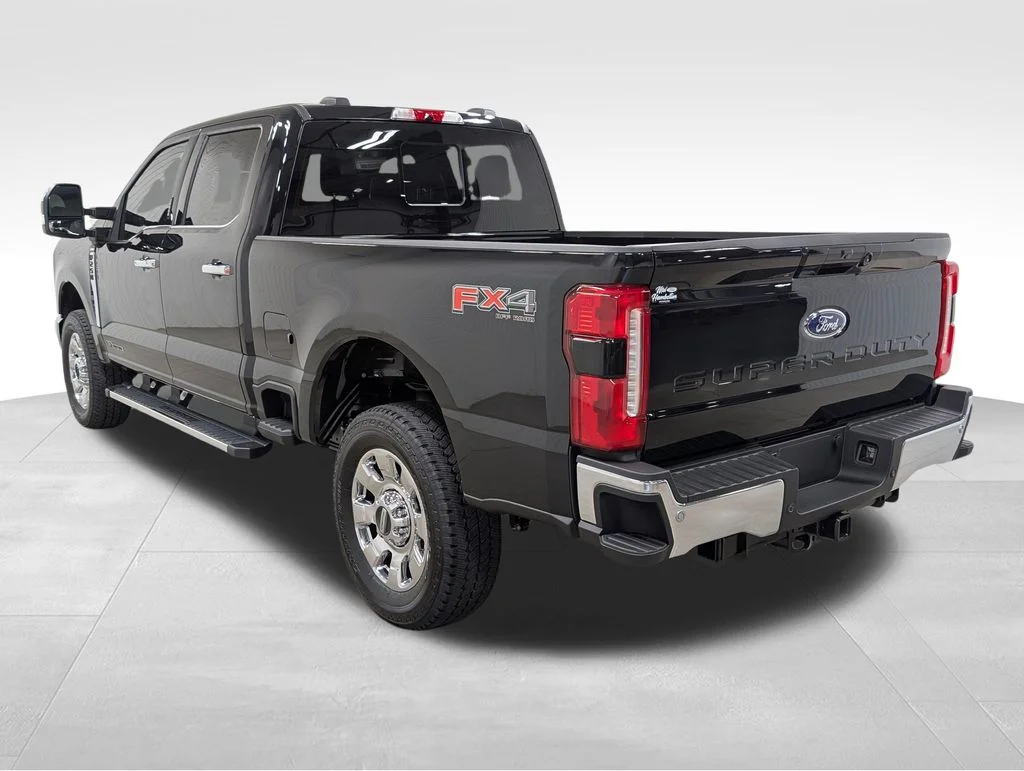 New 2026 Agate Black Metallic Ford F-250® Lariat® image 29