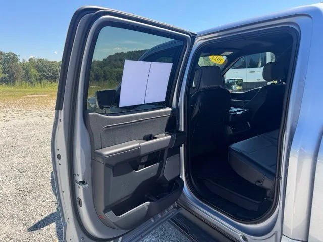 Used 2022 Blue Ford Lariat image 18
