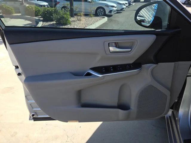 Used 2017 Silver Toyota LE image 14