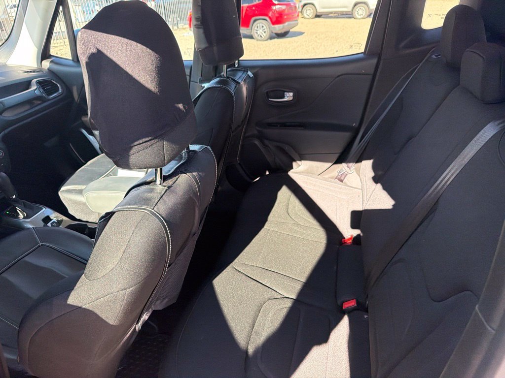 2022 Jeep Renegade Latitude - Photo 6