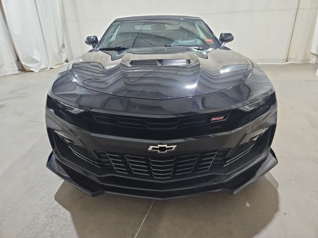 Used 2019 Black Chevrolet 2SS image 7