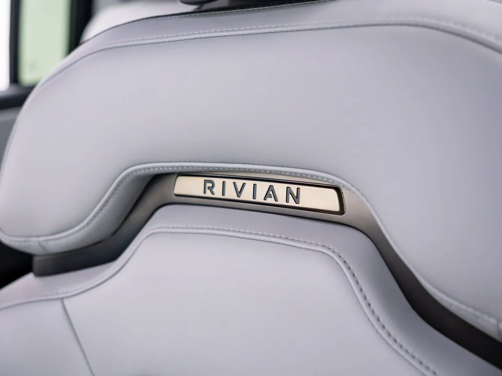 Used 2023  Rivian Adventure image 16