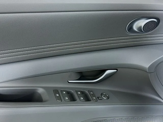 New 2026 Hyundai ELANTRA SEL Sport