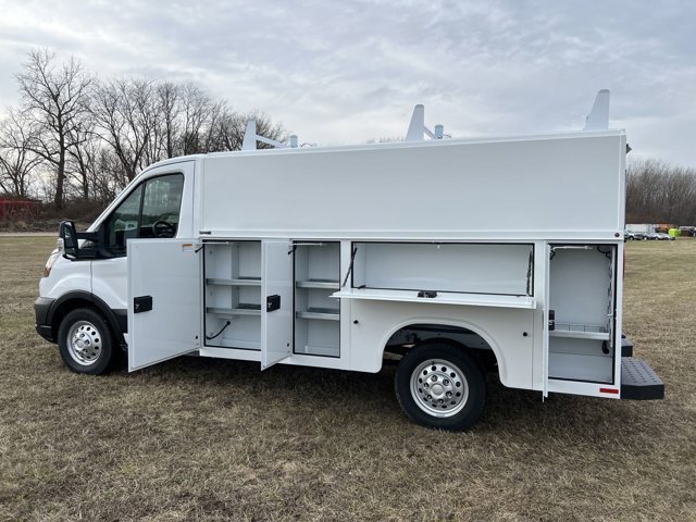 Used 2024 Oxford White Ford T350 AWD SRW image 25