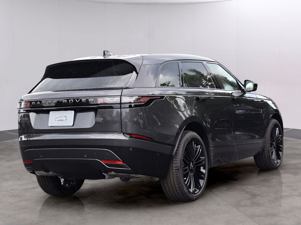 New 2026 Carpathian Grey Land Rover  image 7