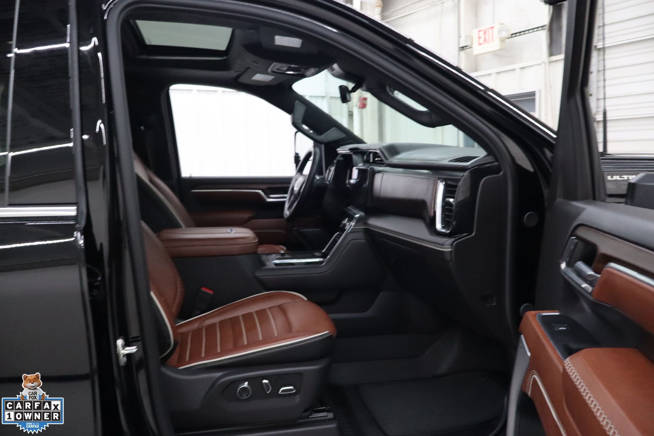 Used 2024 Onyx Black GMC Denali Ultimate image 26