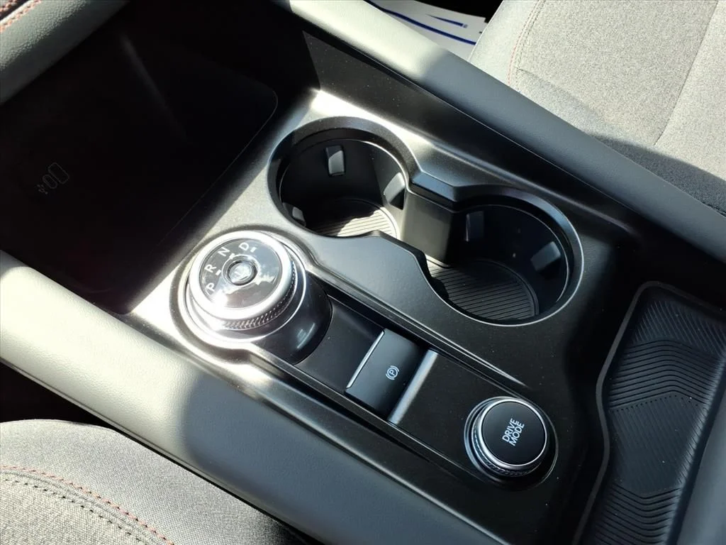 New 2026 Space White Metallic Ford Active image 26