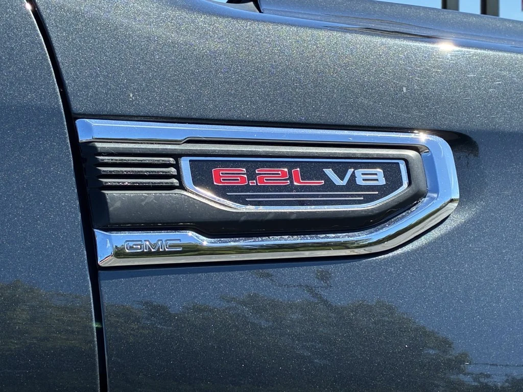 Used 2021 HUNTER METALLIC GMC Denali image 12