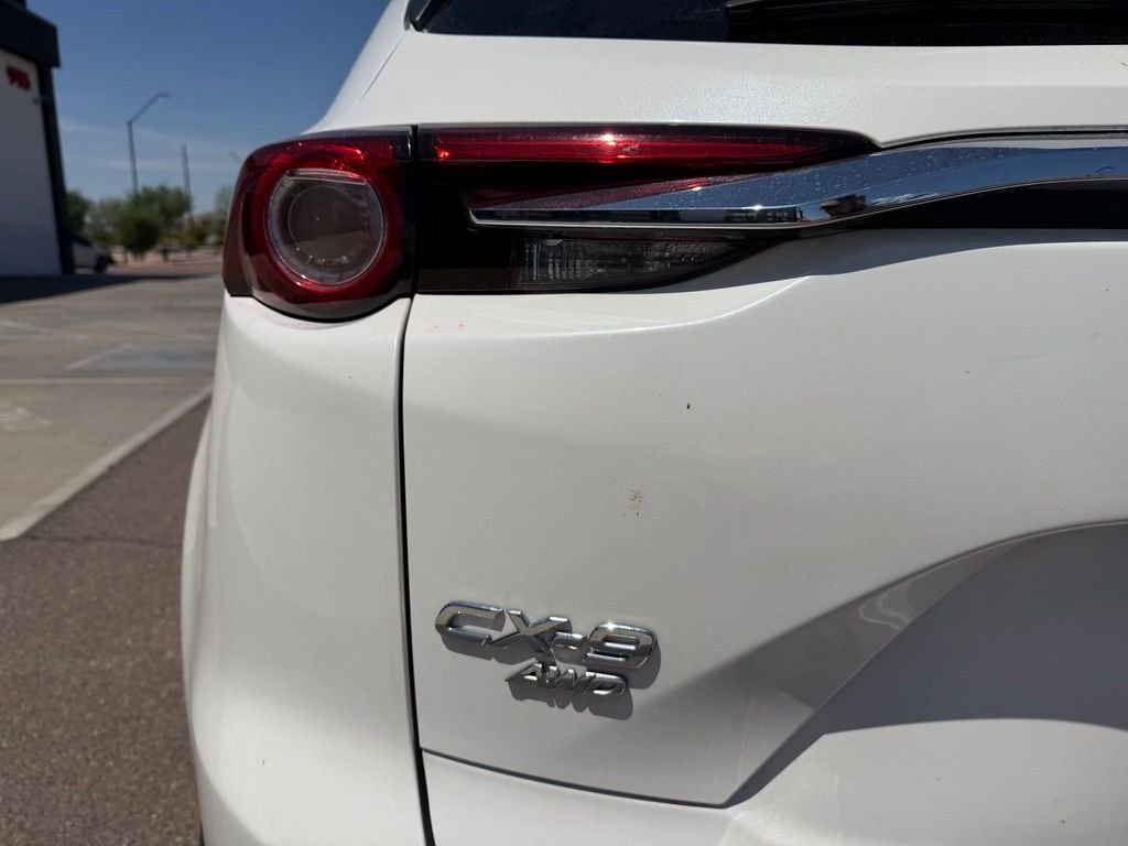 Used 2017 White Mazda Signature image 6