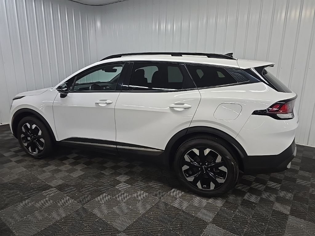 Used 2023 White Kia X-Line image 4