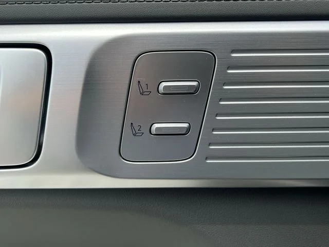 Used 2025 Silver Hyundai Calligraphy image 37