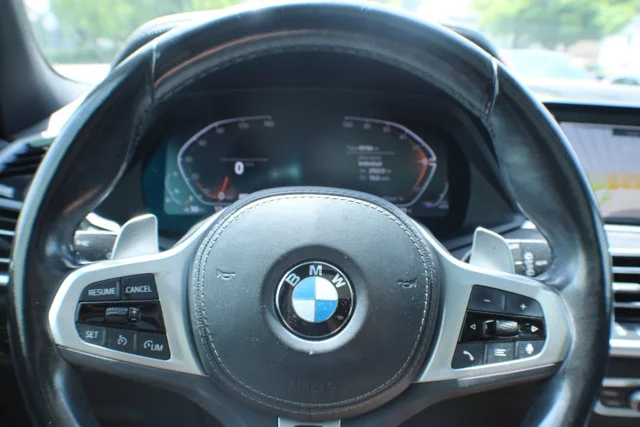 Used 2023 Black Sapphire Metallic BMW xDrive40i image 9