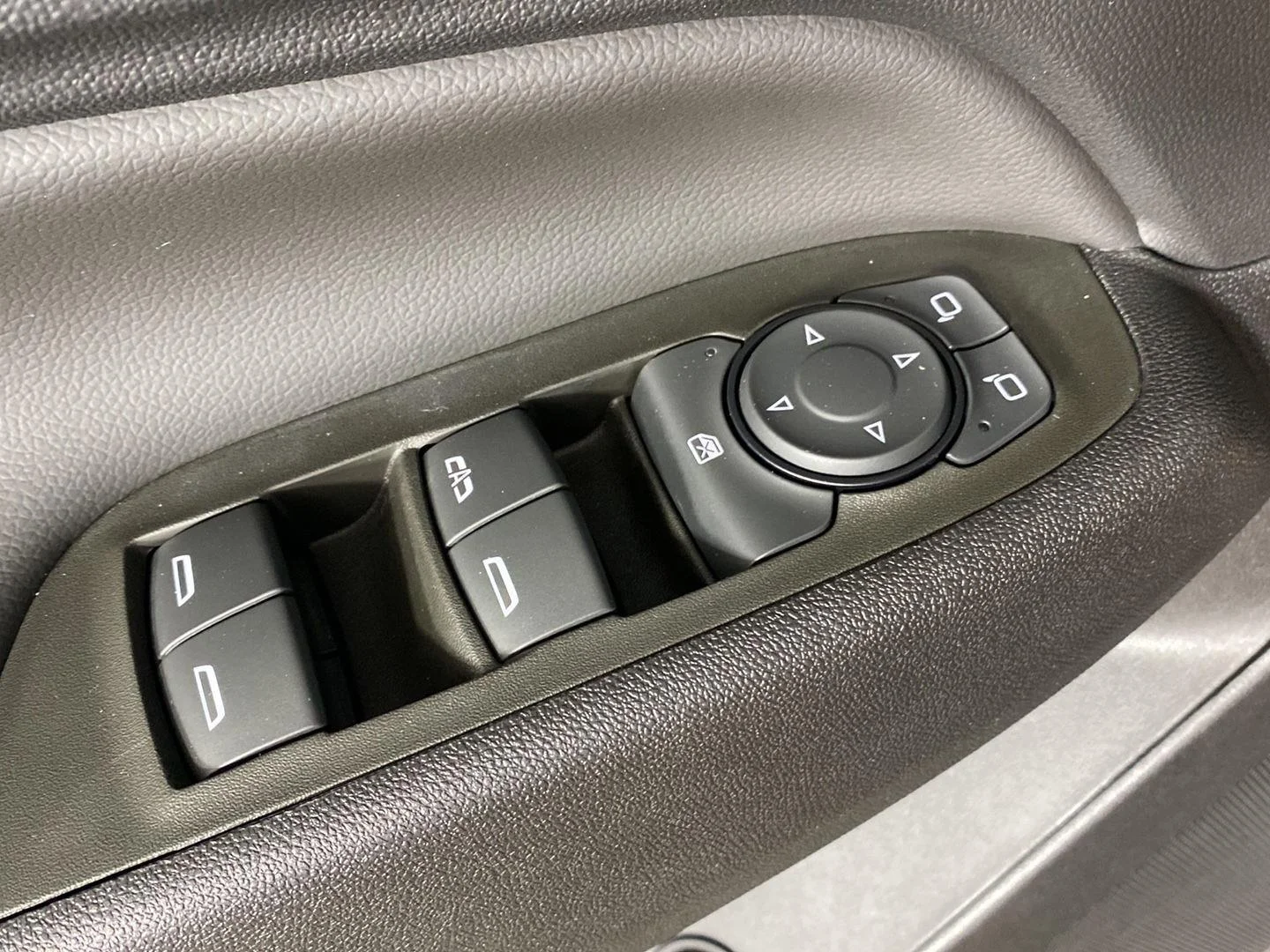 Used 2023 Sterling Gray Metallic Chevrolet LT image 22