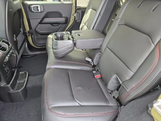New 2027 41 (DISC) Jeep Rubicon image 36