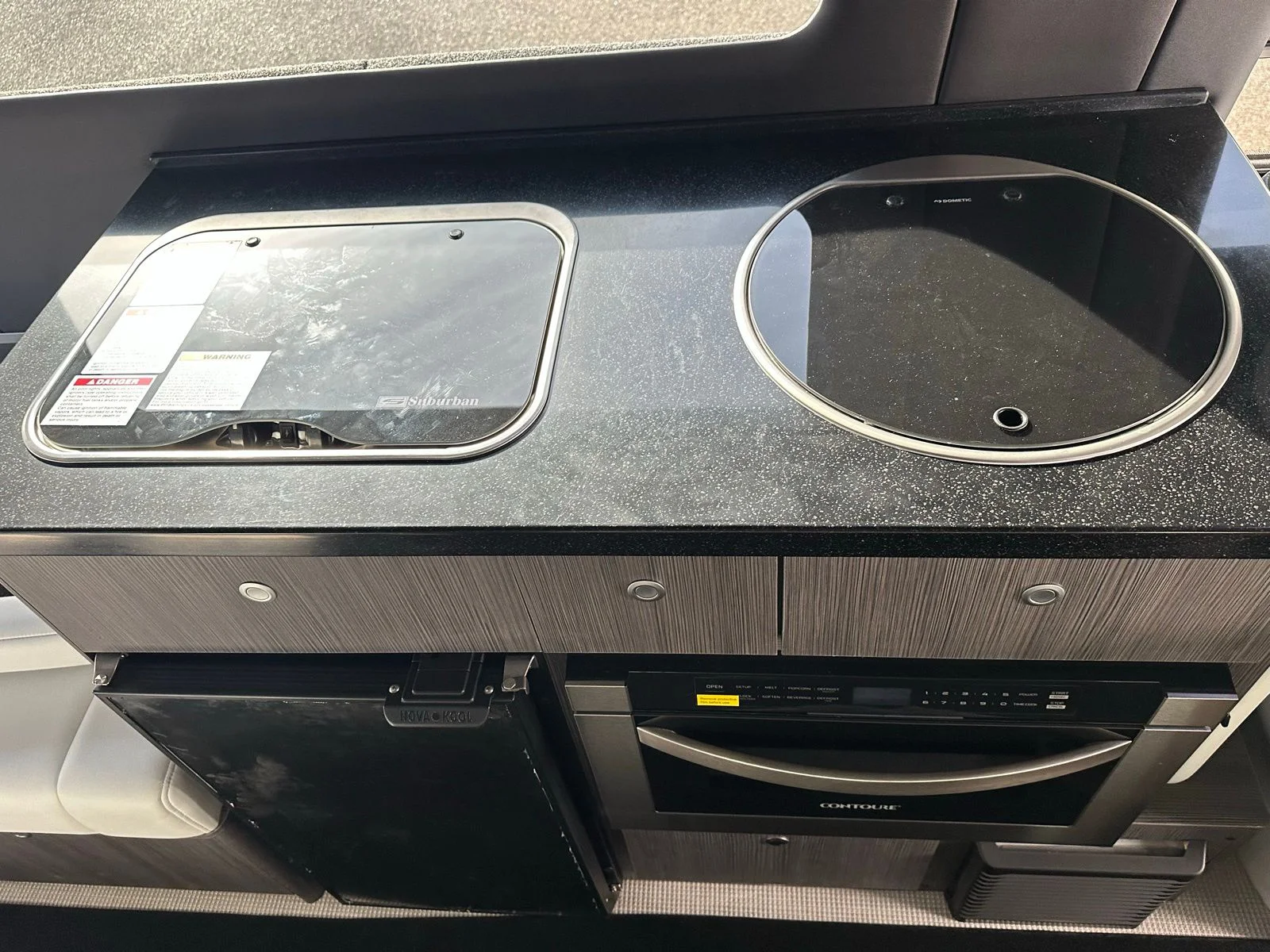 Used 2022  Mercedes-Benz 24GL 4X4 image 42