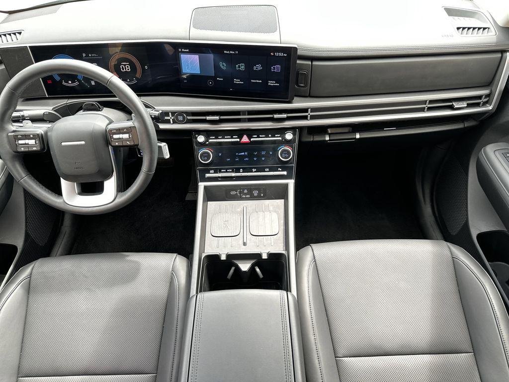 New 2026 Shimmering Silver Pearl Hyundai SEL FWD image 13
