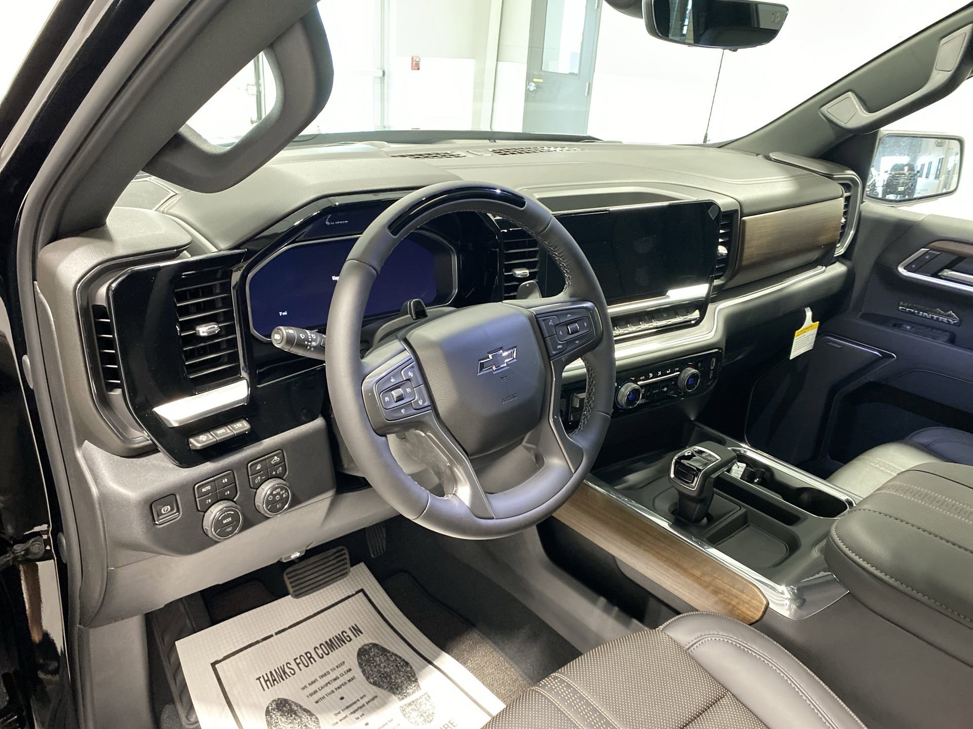 2026 Chevrolet Silverado 1500 High Country - Photo 10