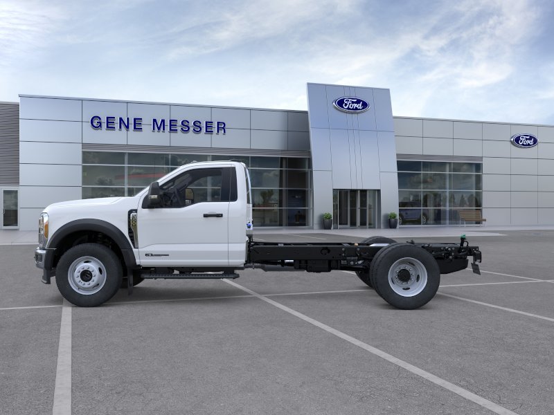 New 2026 Oxford White Ford F-600® XL image 3