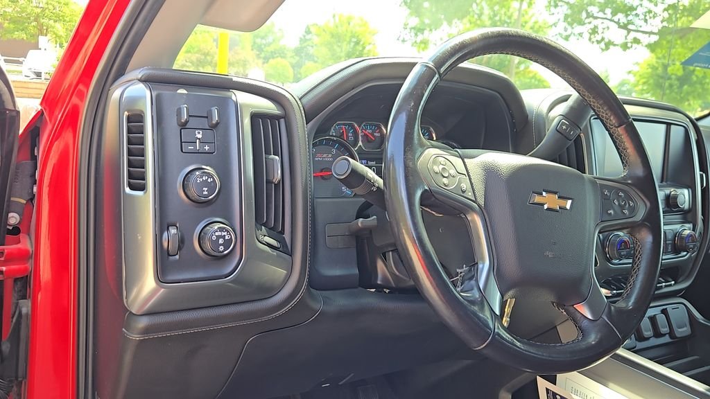 Used 2019 Red Chevrolet LTZ image 9