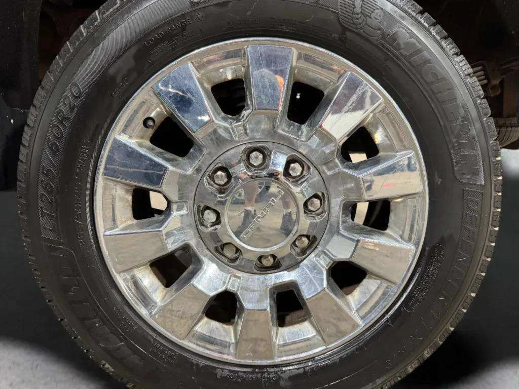 Used 2016 SUMMIT WHITE GMC Denali image 31
