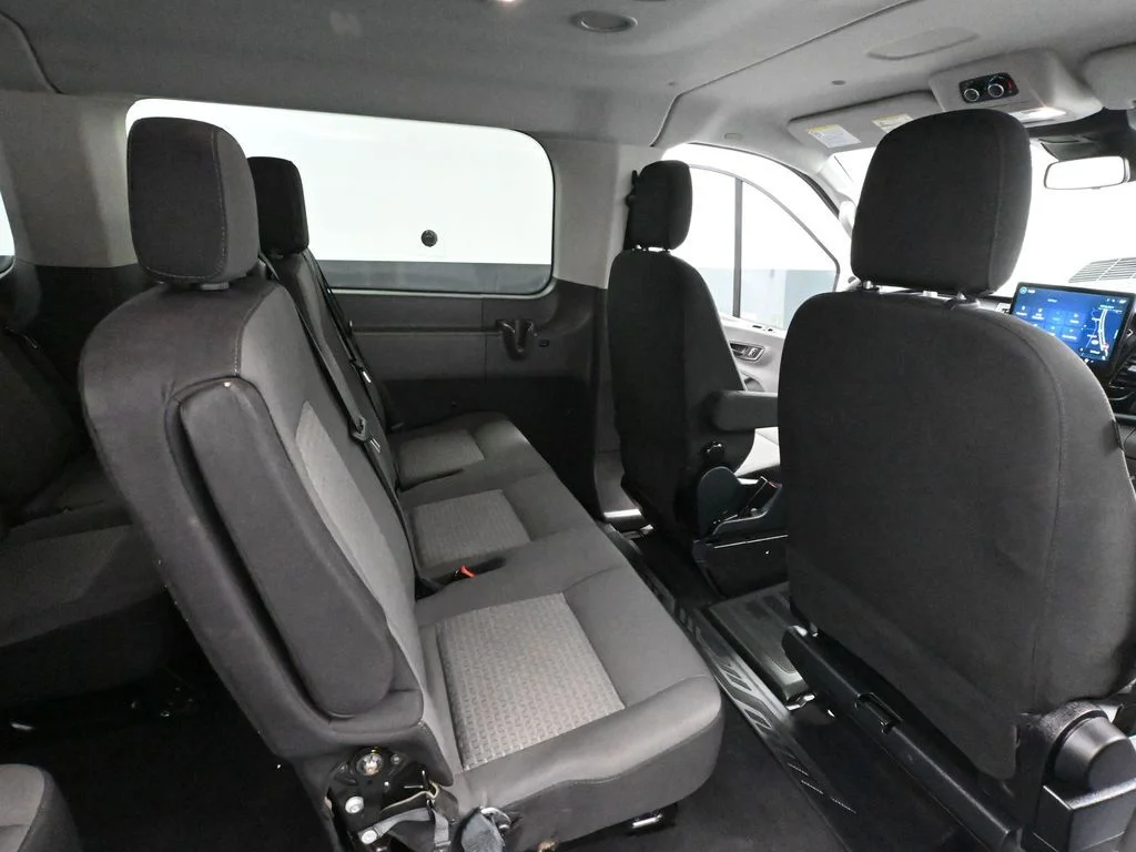 Used 2023 White Ford XLT image 38