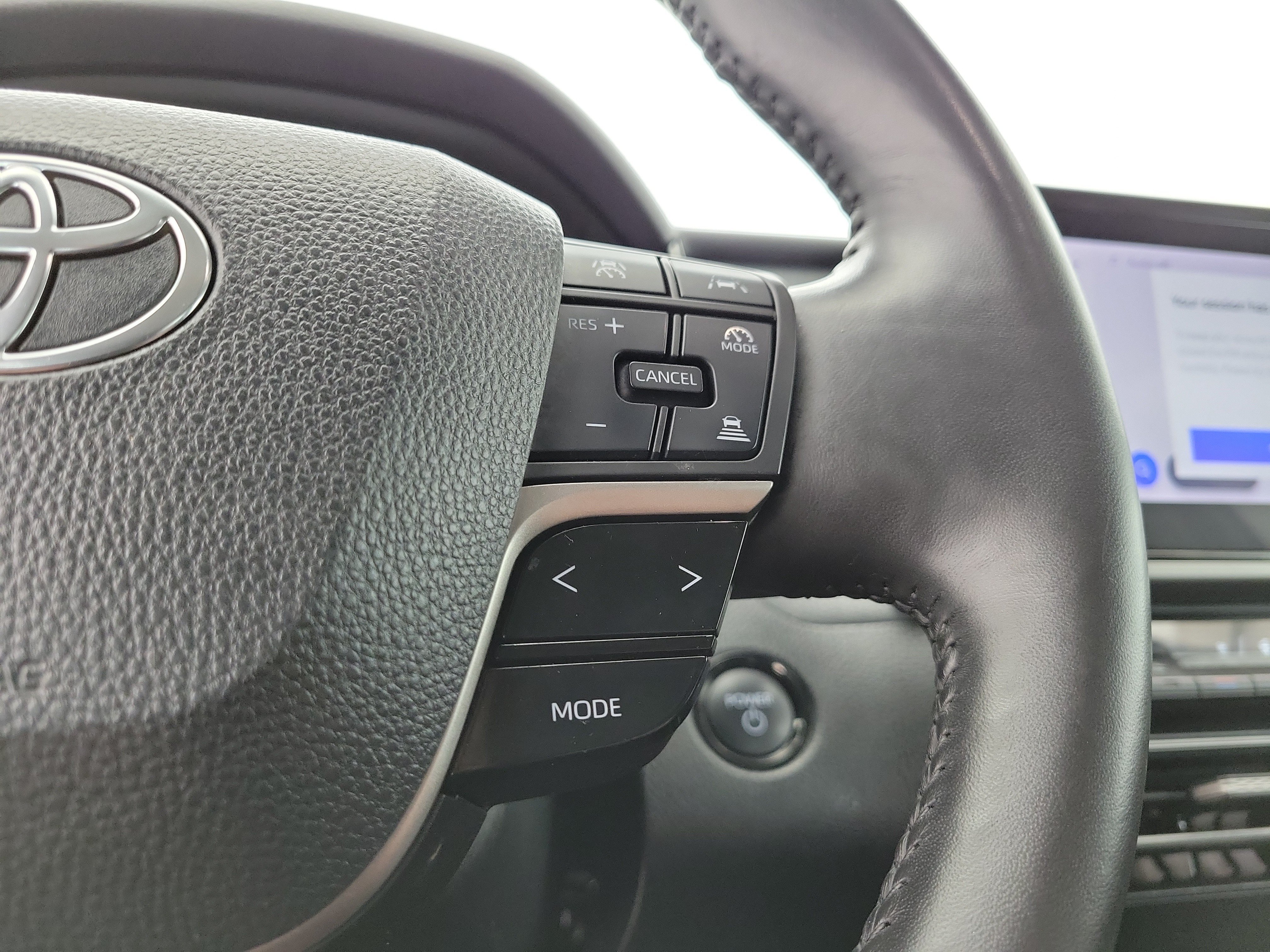 Used 2025 Underground Toyota LE image 24
